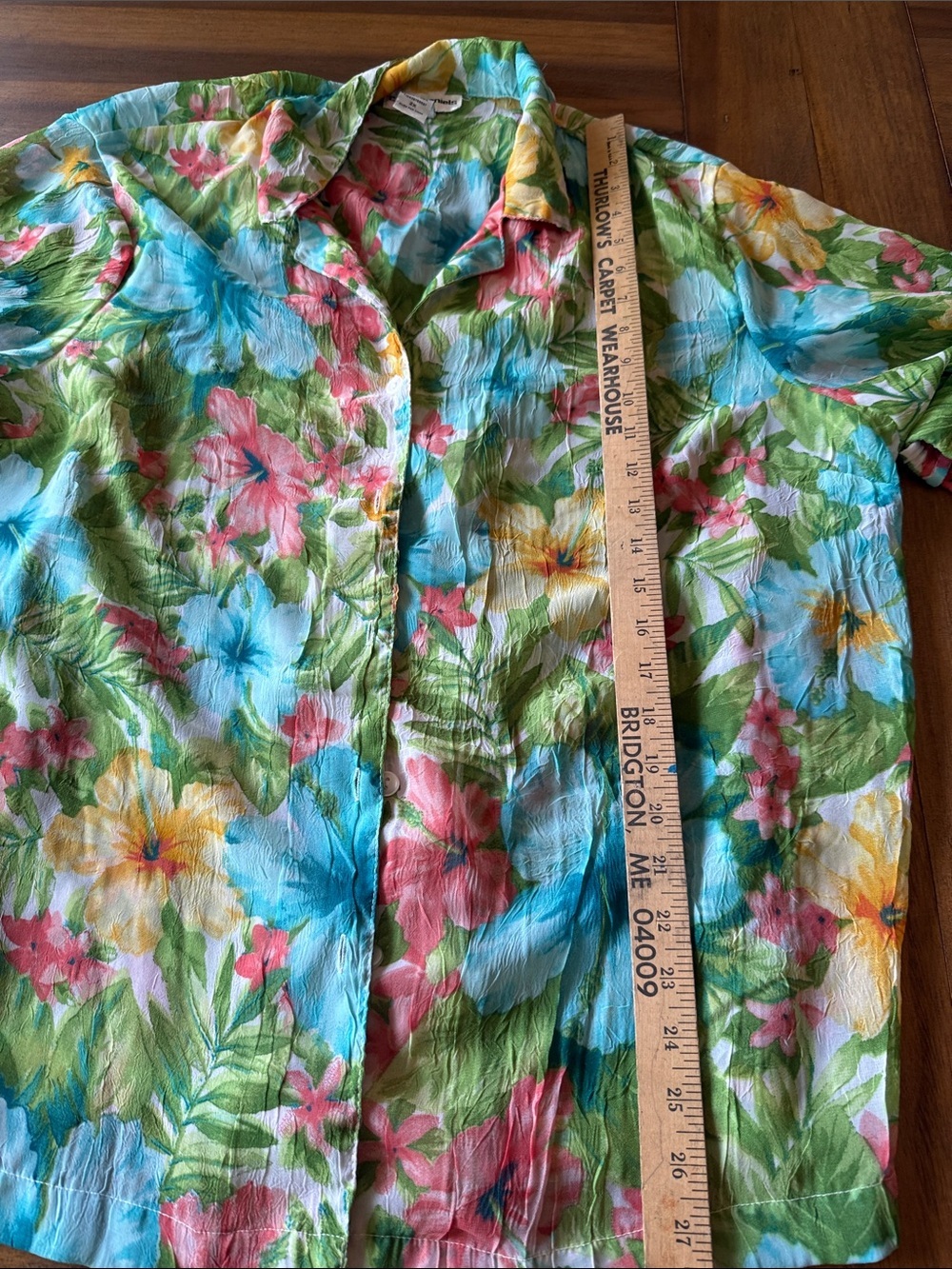 Cathy Daniels Shear Floral Button-Front Blouse in Green, Blue, Pink, Yellow-2X - Picture 5 of 6